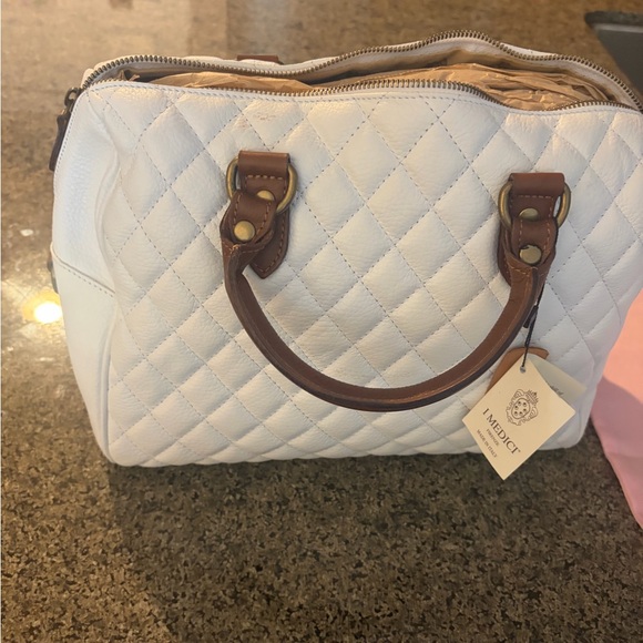 Elegant White italian leather Handbag with Brown Accents smoke pet free - Picture 5 of 5